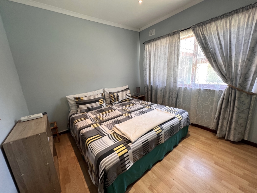 To Let 1 Bedroom Property for Rent in Table View Western Cape